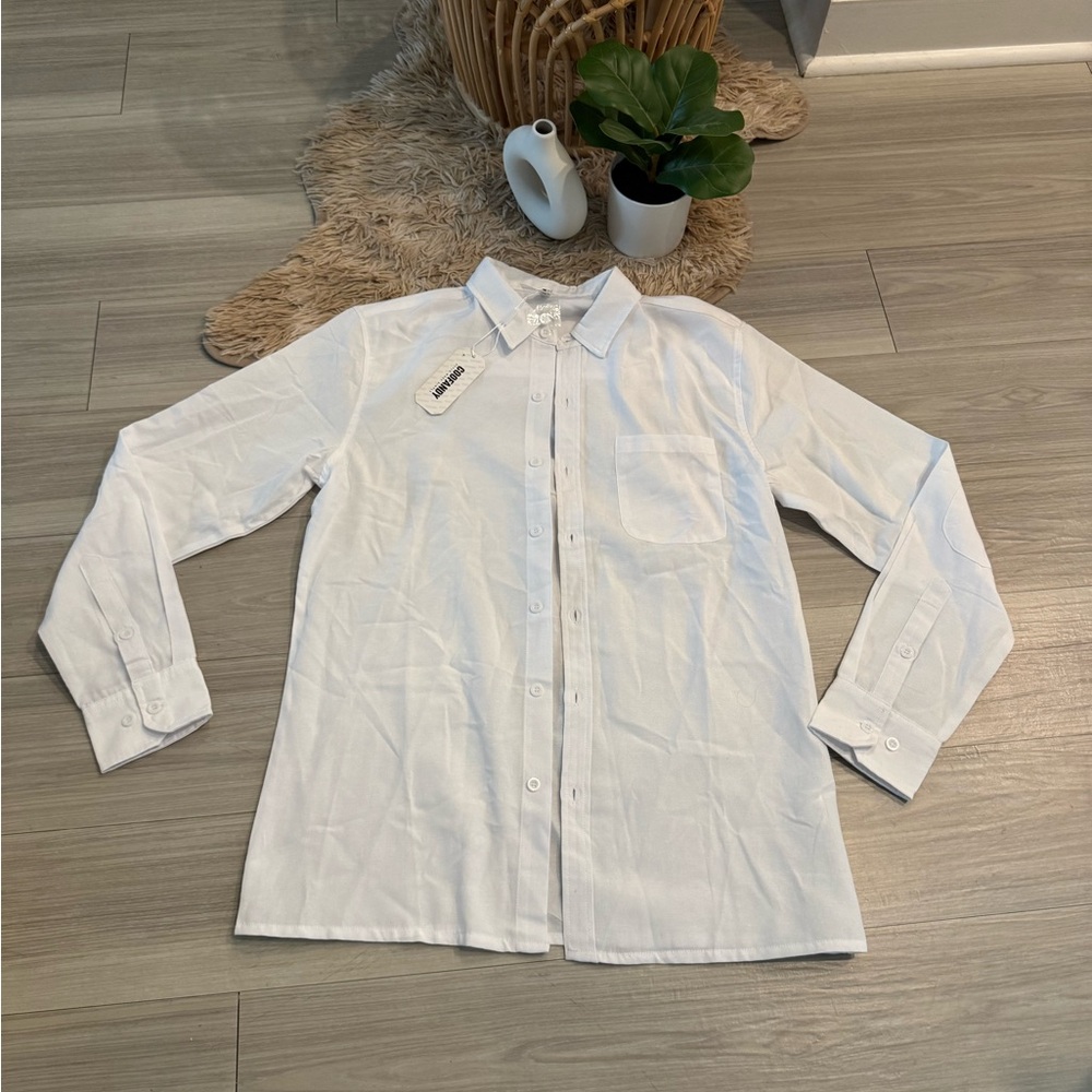 NWT Men’s COOFANDY White Casual Button-Up Shirt